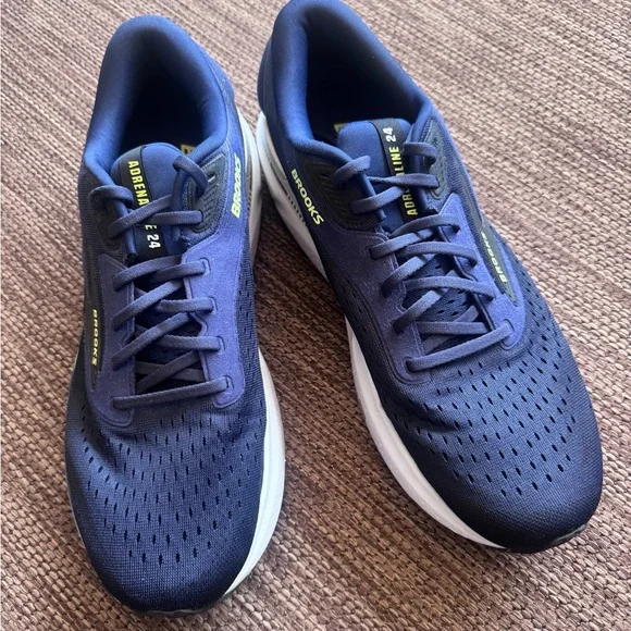 Men’s Brooks Adrenaline 24 Navy and White Running Shoes Size 13 - Picture 2 of 9